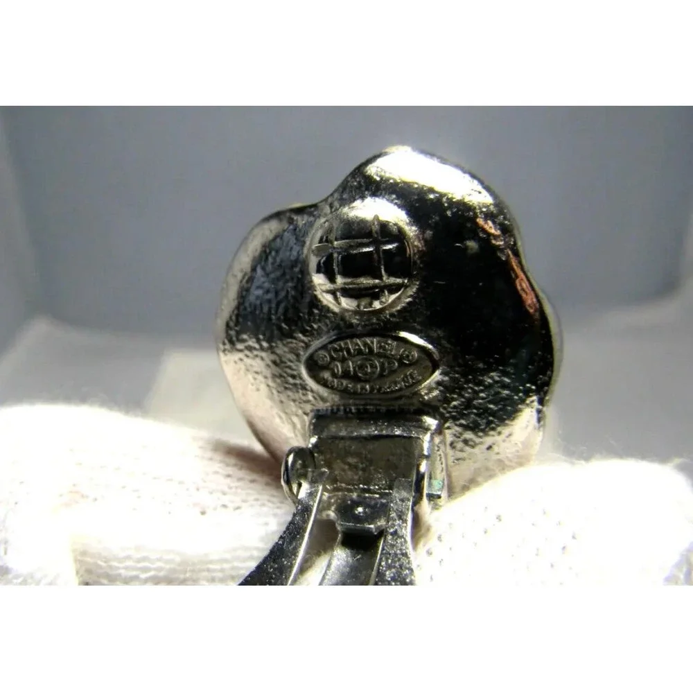 CHANEL 100% authentic